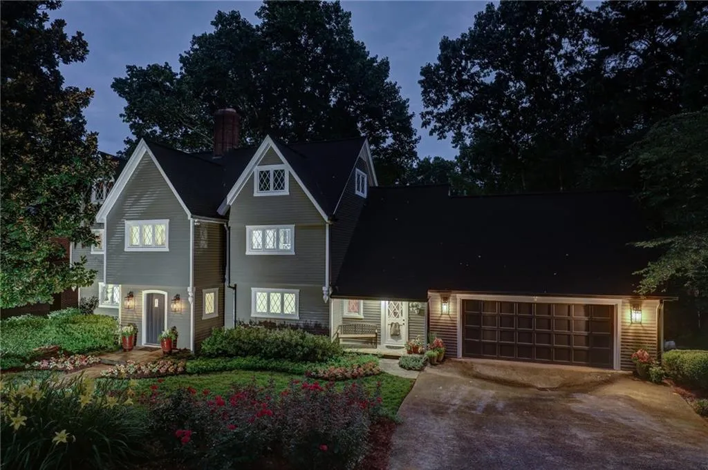 94 River Park Drive, Sandy Springs, Georgia 30328, 5 Bedrooms Bedrooms, ,4 BathroomsBathrooms,Residential,Sold,94 River Park Drive,7074026