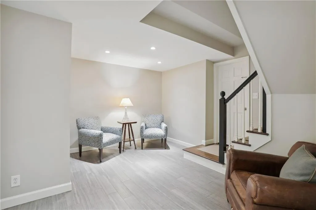 94 River Park Drive, Sandy Springs, Georgia 30328, 5 Bedrooms Bedrooms, ,4 BathroomsBathrooms,Residential,Sold,94 River Park Drive,7074026
