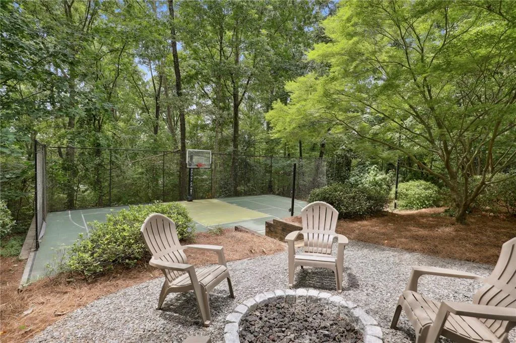 94 River Park Drive, Sandy Springs, Georgia 30328, 5 Bedrooms Bedrooms, ,4 BathroomsBathrooms,Residential,Sold,94 River Park Drive,7074026
