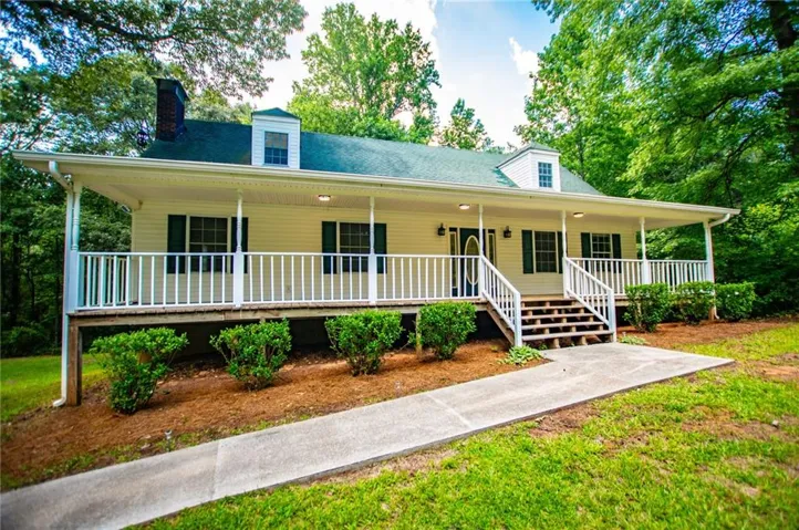 8291 Highway 5, Whitesburg, Georgia 30185