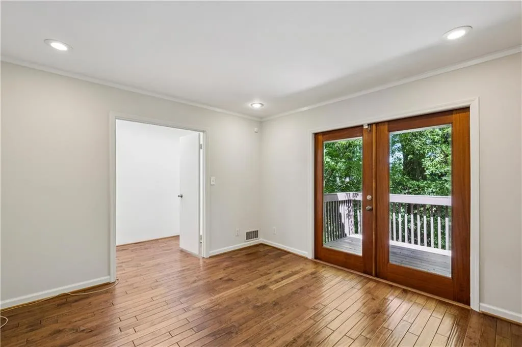 5098 Riverview Road, Atlanta, Georgia 30327, 4 Bedrooms Bedrooms, ,4 BathroomsBathrooms,Residential,For Sale,5098 Riverview Road,7657917