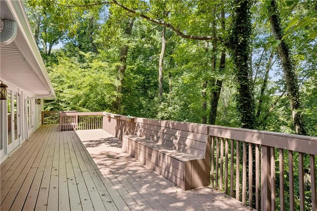 5098 Riverview Road, Atlanta, Georgia 30327, 4 Bedrooms Bedrooms, ,4 BathroomsBathrooms,Residential,For Sale,5098 Riverview Road,7657917