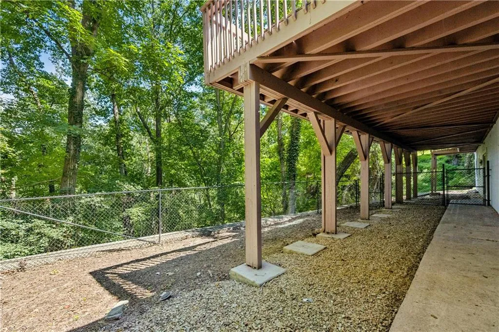 5098 Riverview Road, Atlanta, Georgia 30327, 4 Bedrooms Bedrooms, ,4 BathroomsBathrooms,Residential,For Sale,5098 Riverview Road,7657917