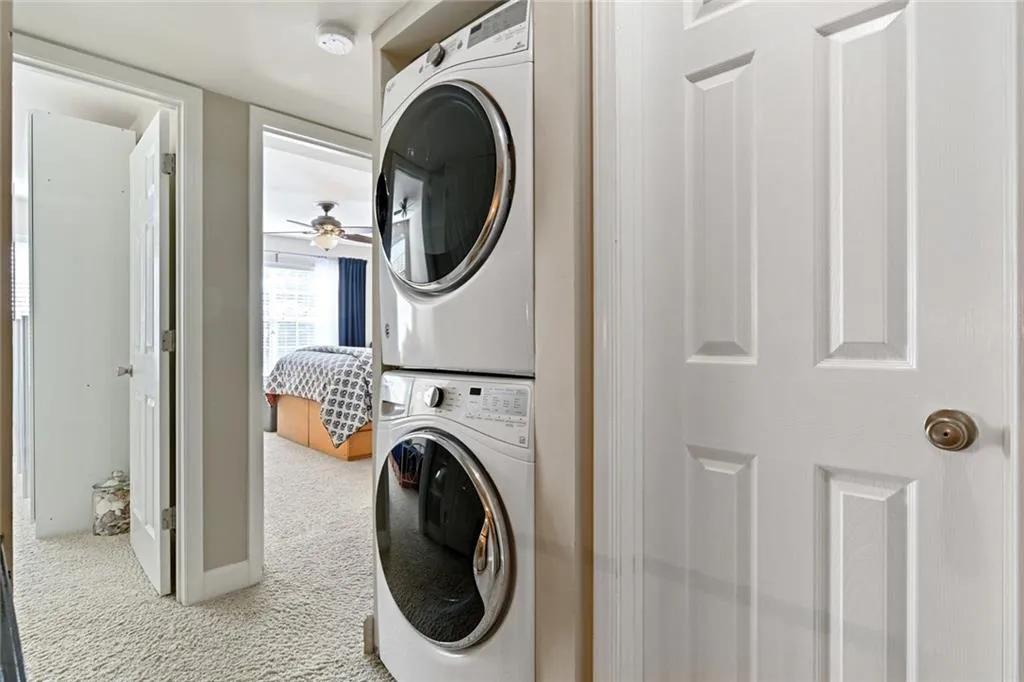 6980 Roswell Road Unit D1, Atlanta, Georgia 30328, 2 Bedrooms Bedrooms, ,1 BathroomBathrooms,Residential,Sold,6980 Roswell Road Unit D1,6645603