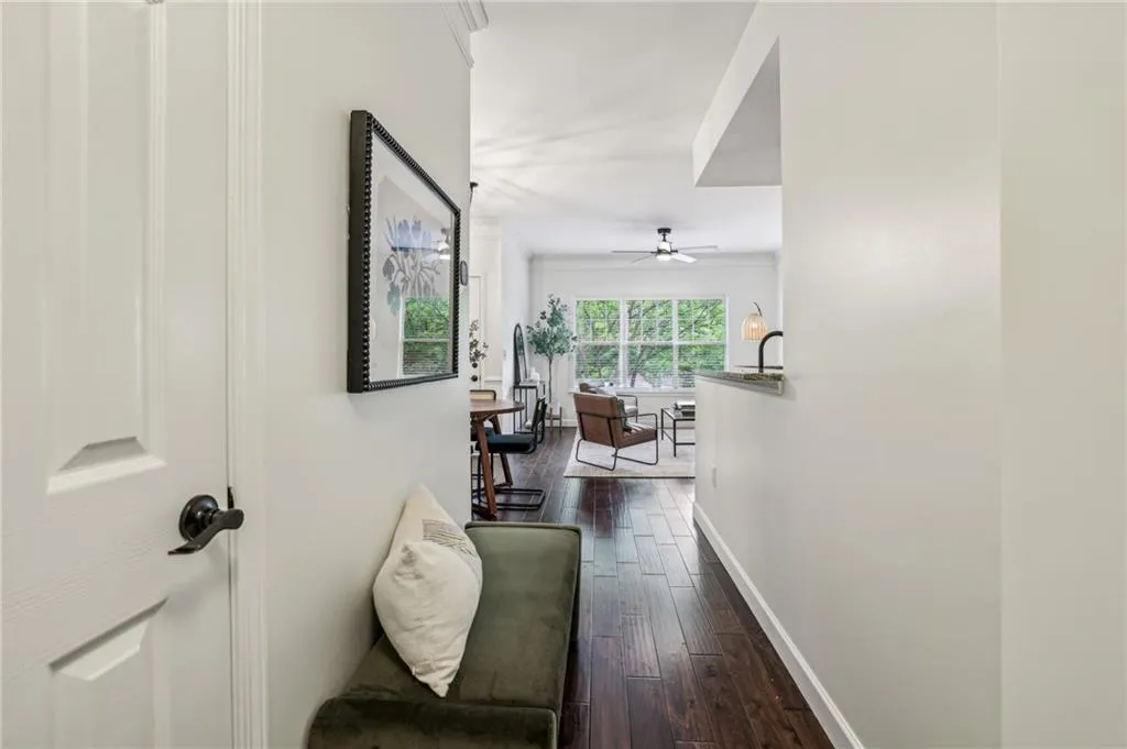 2700 Pine Tree Road Ne Unit 1208, Atlanta, Georgia 30324, 2 Bedrooms Bedrooms, ,2 BathroomsBathrooms,Residential,Sold,2700 Pine Tree Road Ne Unit 1208,7579609