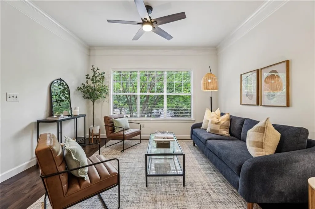 2700 Pine Tree Road Ne Unit 1208, Atlanta, Georgia 30324, 2 Bedrooms Bedrooms, ,2 BathroomsBathrooms,Residential,Sold,2700 Pine Tree Road Ne Unit 1208,7579609