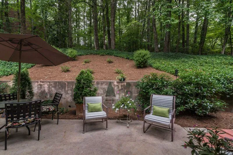 325 Hunters Glen Court, Sandy Springs, Georgia 30328, 4 Bedrooms Bedrooms, ,2 BathroomsBathrooms,Residential,Sold,325 Hunters Glen Court,5563886
