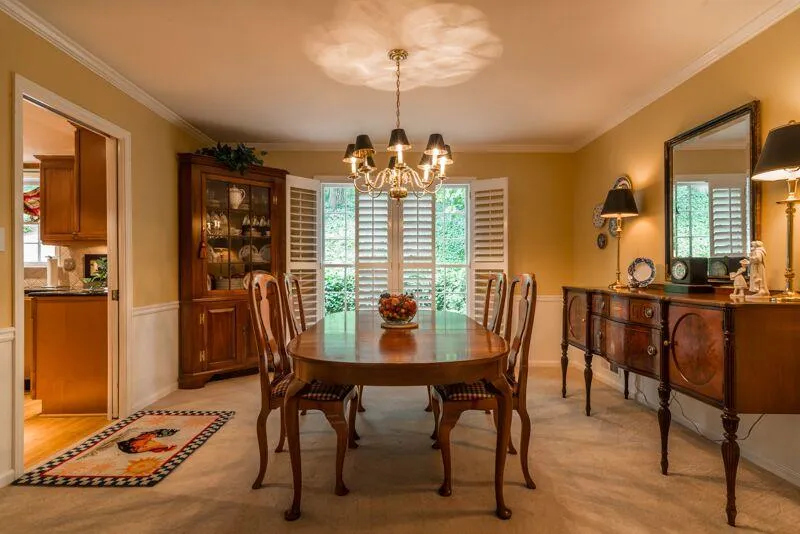 325 Hunters Glen Court, Sandy Springs, Georgia 30328, 4 Bedrooms Bedrooms, ,2 BathroomsBathrooms,Residential,Sold,325 Hunters Glen Court,5563886