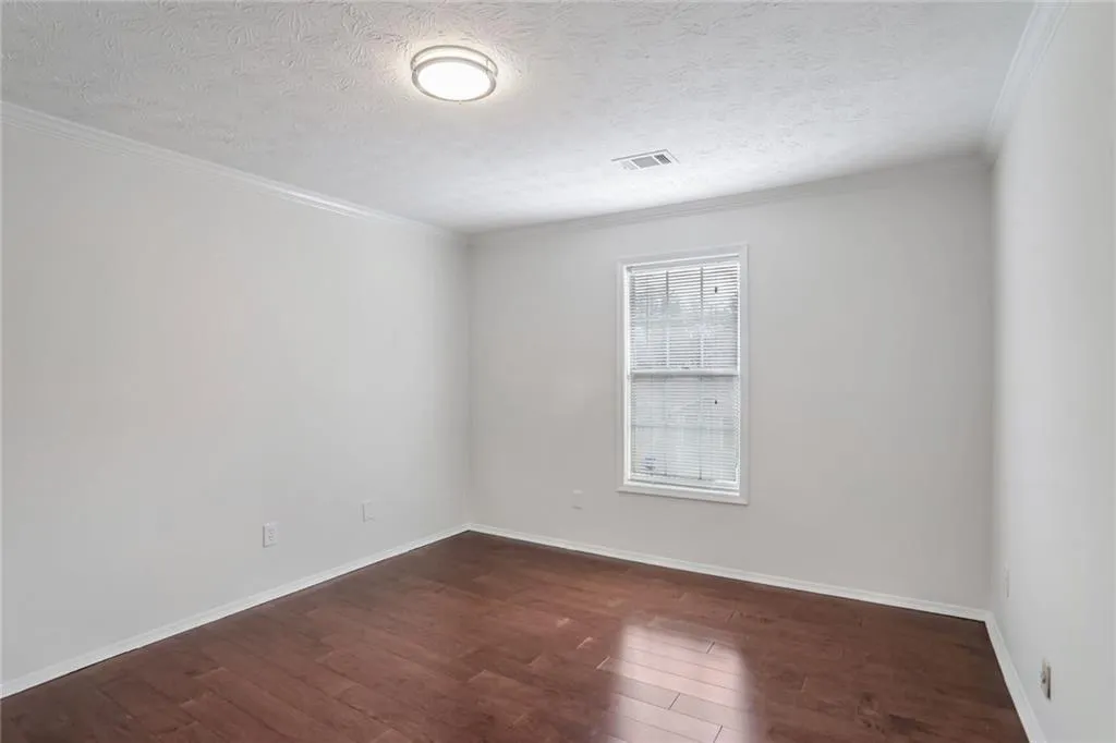 204 Natchez Trace, Sandy Springs, Georgia 30350, 2 Bedrooms Bedrooms, ,1 BathroomBathrooms,Residential,Sold,204 Natchez Trace,7520148