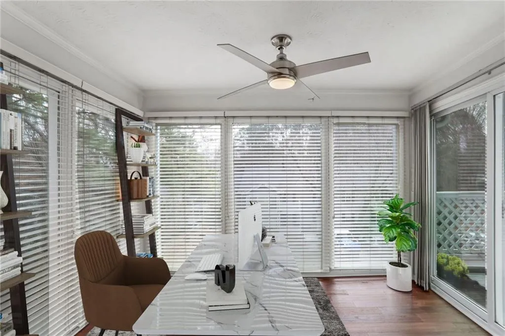 204 Natchez Trace, Sandy Springs, Georgia 30350, 2 Bedrooms Bedrooms, ,1 BathroomBathrooms,Residential,Sold,204 Natchez Trace,7520148