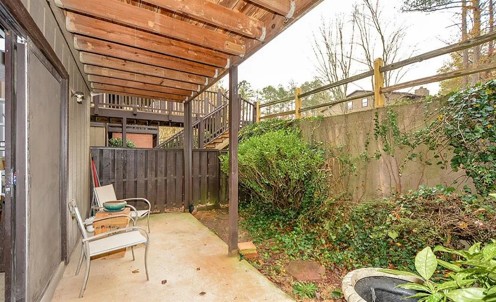 105 River Run Drive Unit 105, Sandy Springs, Georgia 30350, 1 Bedroom Bedrooms, ,1 BathroomBathrooms,Residential,Sold,105 River Run Drive Unit 105,5938700