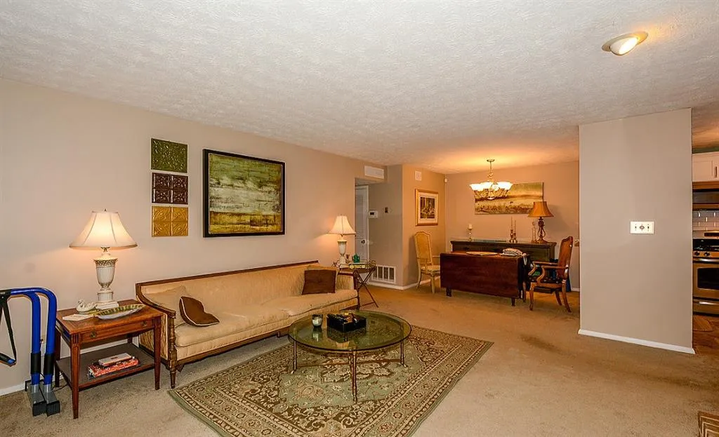 105 River Run Drive Unit 105, Sandy Springs, Georgia 30350, 1 Bedroom Bedrooms, ,1 BathroomBathrooms,Residential,Sold,105 River Run Drive Unit 105,5938700