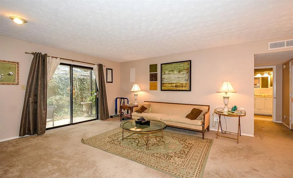 105 River Run Drive Unit 105, Sandy Springs, Georgia 30350, 1 Bedroom Bedrooms, ,1 BathroomBathrooms,Residential,Sold,105 River Run Drive Unit 105,5938700