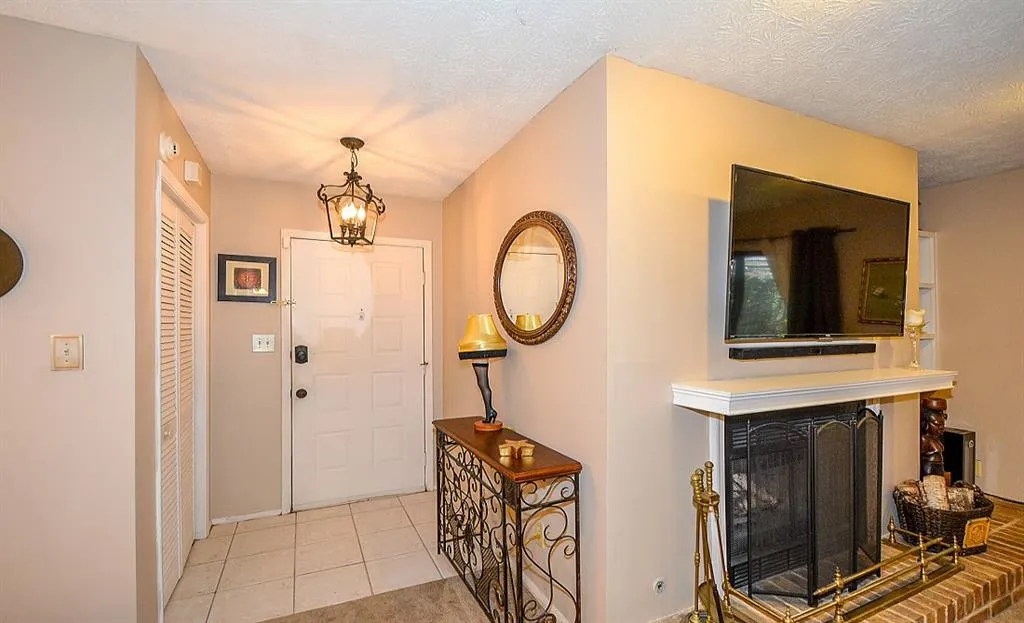 105 River Run Drive Unit 105, Sandy Springs, Georgia 30350, 1 Bedroom Bedrooms, ,1 BathroomBathrooms,Residential,Sold,105 River Run Drive Unit 105,5938700