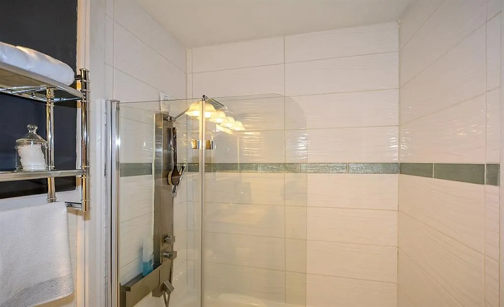 105 River Run Drive Unit 105, Sandy Springs, Georgia 30350, 1 Bedroom Bedrooms, ,1 BathroomBathrooms,Residential,Sold,105 River Run Drive Unit 105,5938700