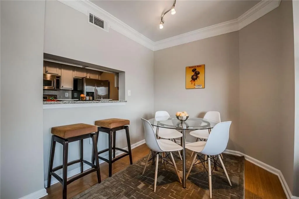 275 13th Street Unit 403, Atlanta, Georgia 30309, 1 Bedroom Bedrooms, ,1 BathroomBathrooms,Residential,Sold,275 13th Street Unit 403,5981230