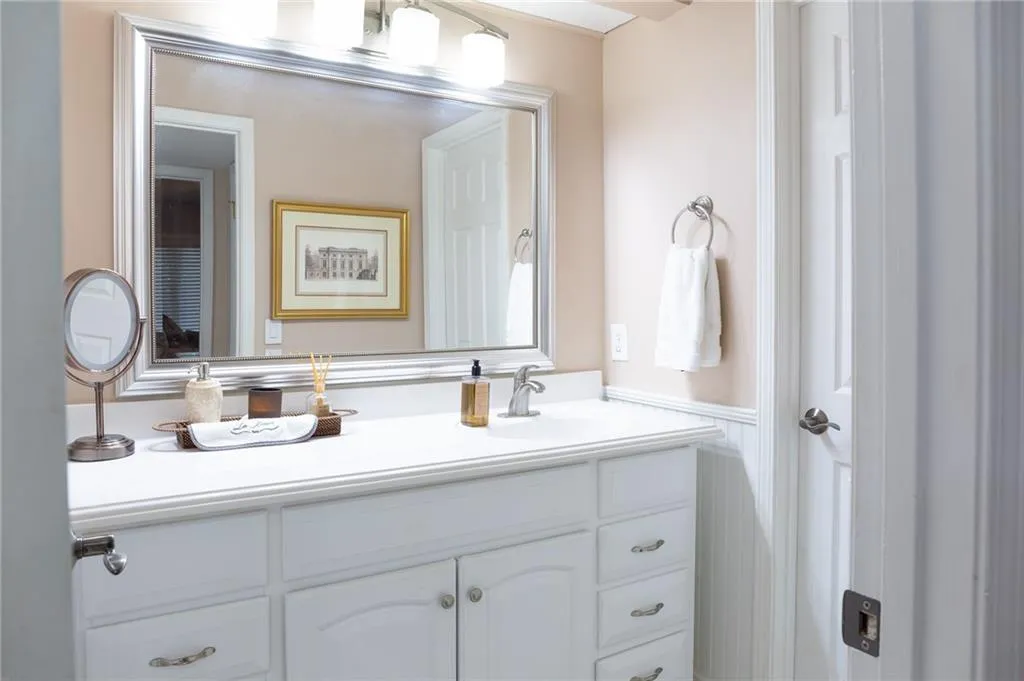 4007 Wingate Way, Sandy Springs, Georgia 30350, 1 Bedroom Bedrooms, ,1 BathroomBathrooms,Residential,Sold,4007 Wingate Way,7232262