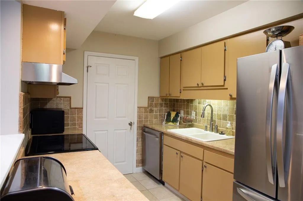 4007 Wingate Way, Sandy Springs, Georgia 30350, 1 Bedroom Bedrooms, ,1 BathroomBathrooms,Residential,Sold,4007 Wingate Way,7232262