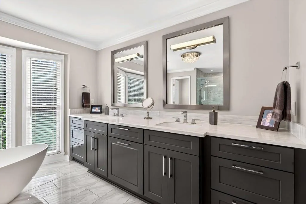 7745 Dunvegan Close, Sandy Springs, Georgia 30350, 4 Bedrooms Bedrooms, ,3 BathroomsBathrooms,Residential,Sold,7745 Dunvegan Close,7706815