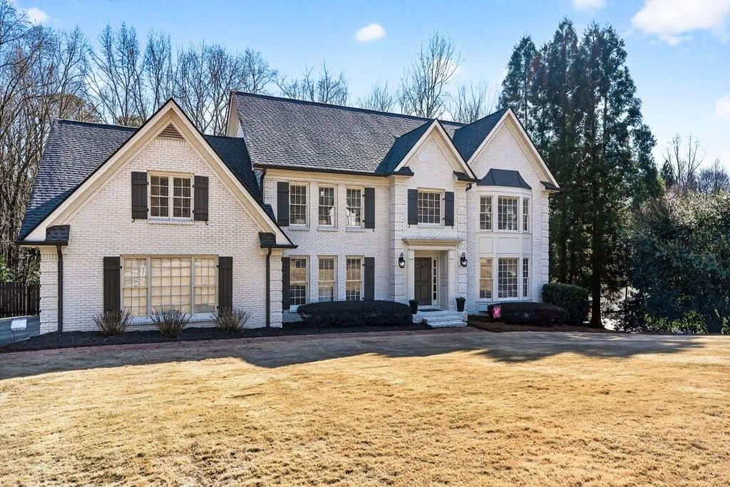 7745 Dunvegan Close, Sandy Springs, Georgia 30350, 4 Bedrooms Bedrooms, ,3 BathroomsBathrooms,Residential,Sold,7745 Dunvegan Close,7706815