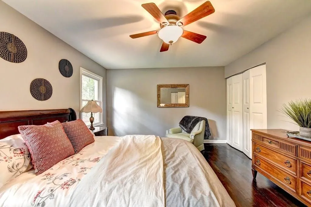 211 Hillswick Court, Sandy Springs, Georgia 30328, 3 Bedrooms Bedrooms, ,2 BathroomsBathrooms,Residential,Sold,211 Hillswick Court,6088300