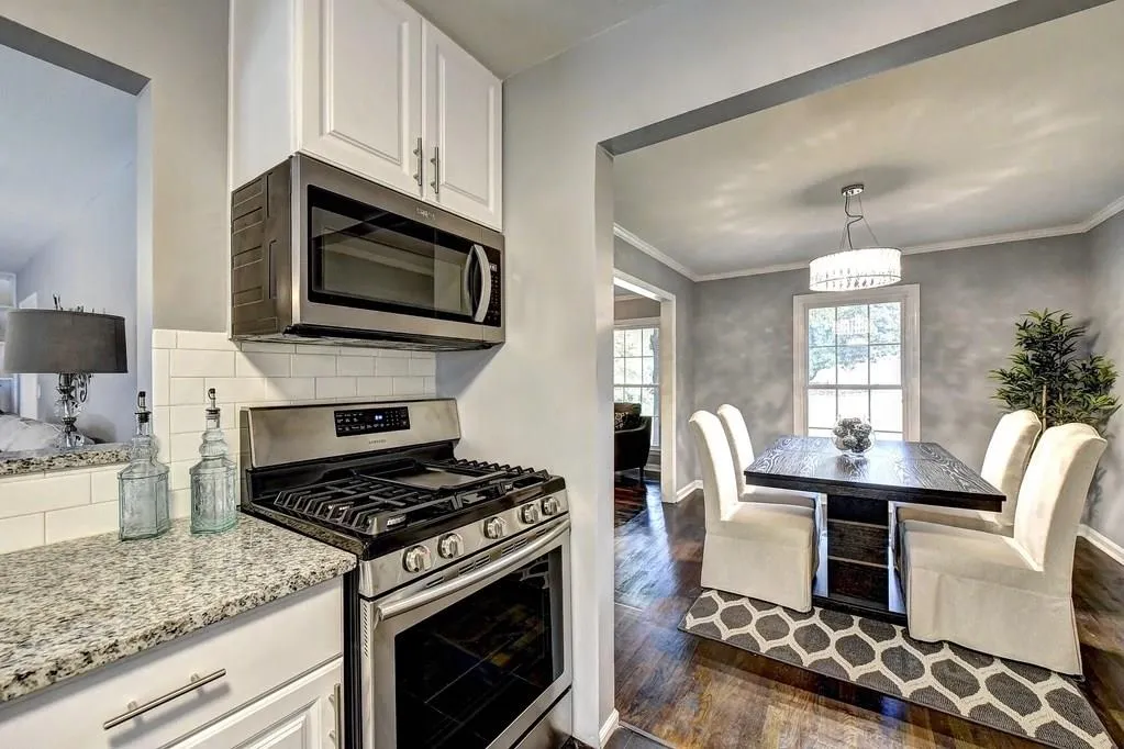 211 Hillswick Court, Sandy Springs, Georgia 30328, 3 Bedrooms Bedrooms, ,2 BathroomsBathrooms,Residential,Sold,211 Hillswick Court,6088300