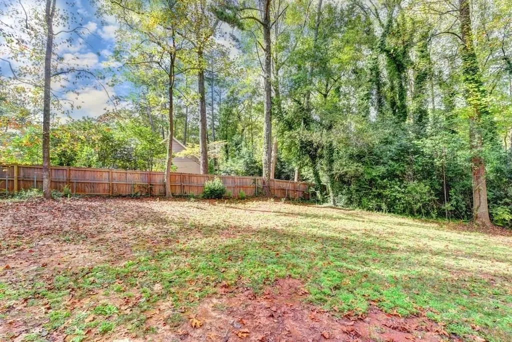 211 Hillswick Court, Sandy Springs, Georgia 30328, 3 Bedrooms Bedrooms, ,2 BathroomsBathrooms,Residential,Sold,211 Hillswick Court,6088300