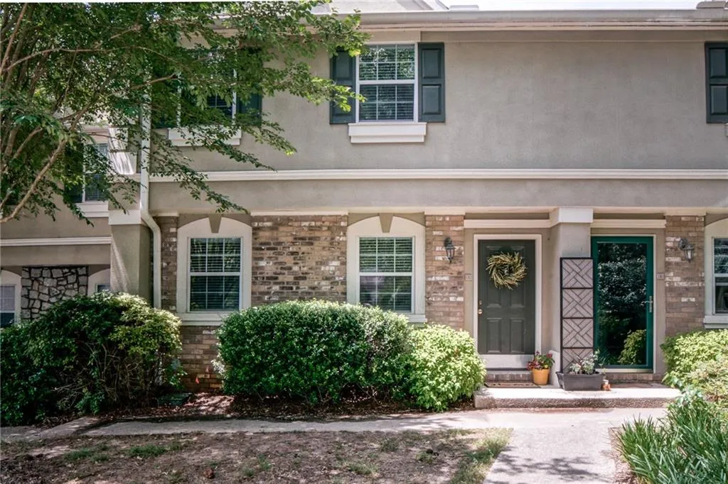 6900 Roswell Road Unit D3, Atlanta, Georgia 30328, 3 Bedrooms Bedrooms, ,2 BathroomsBathrooms,Residential,Sold,6900 Roswell Road Unit D3,6542925