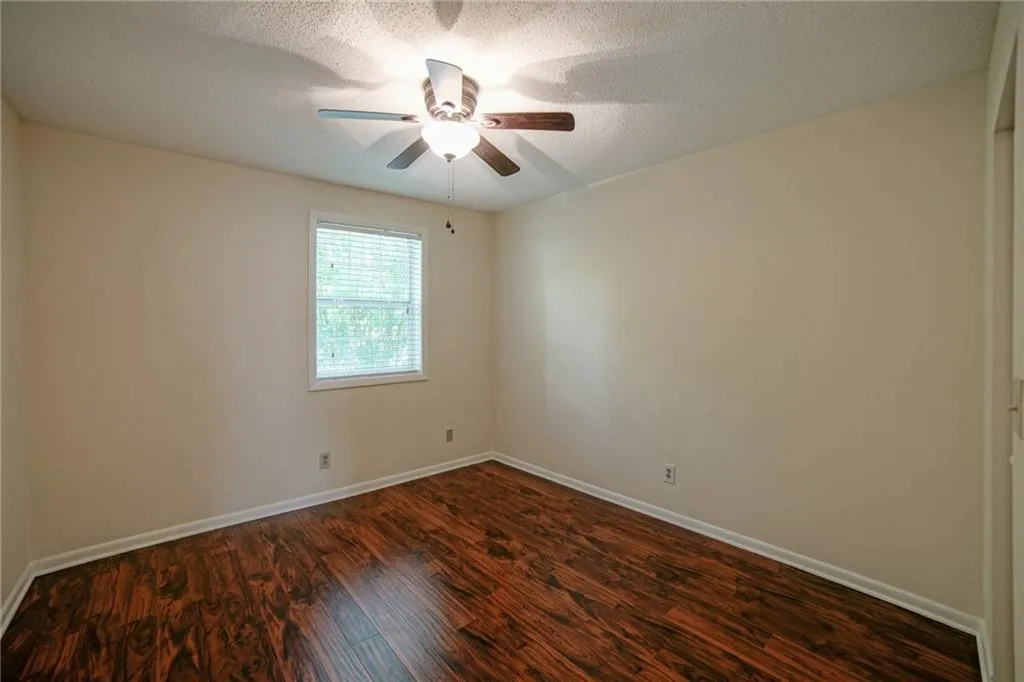 6900 Roswell Road Unit D3, Atlanta, Georgia 30328, 3 Bedrooms Bedrooms, ,2 BathroomsBathrooms,Residential,Sold,6900 Roswell Road Unit D3,6542925