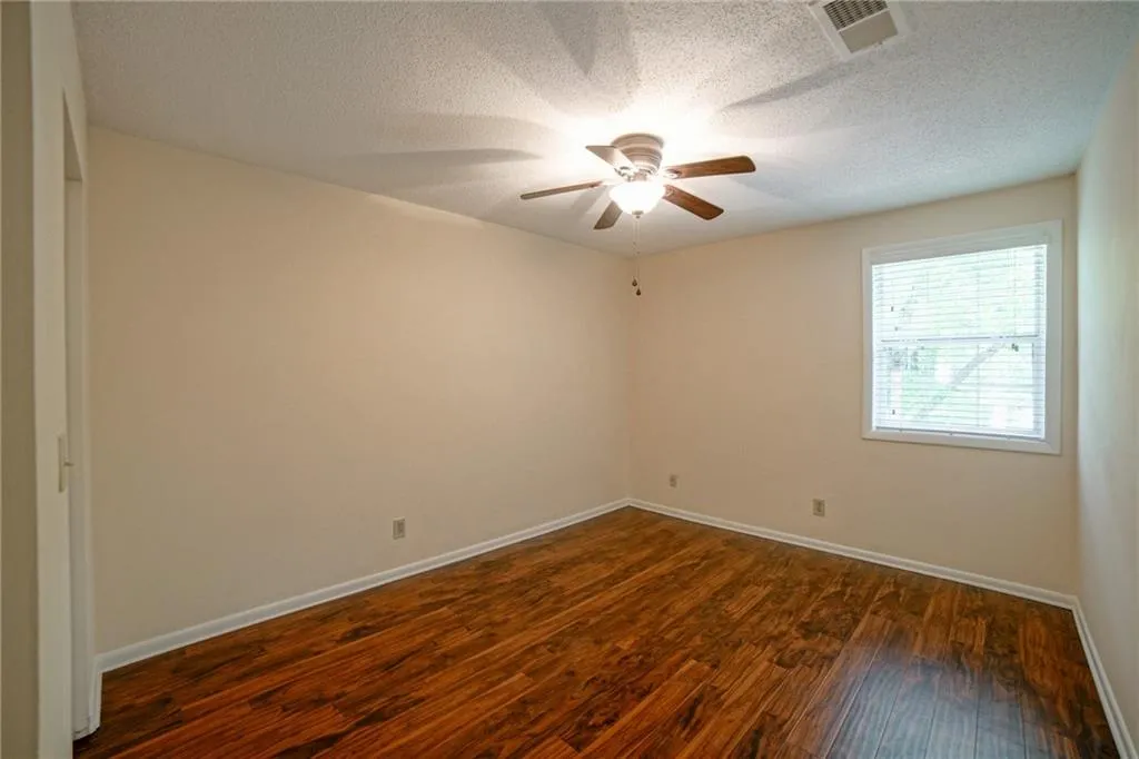 6900 Roswell Road Unit D3, Atlanta, Georgia 30328, 3 Bedrooms Bedrooms, ,2 BathroomsBathrooms,Residential,Sold,6900 Roswell Road Unit D3,6542925