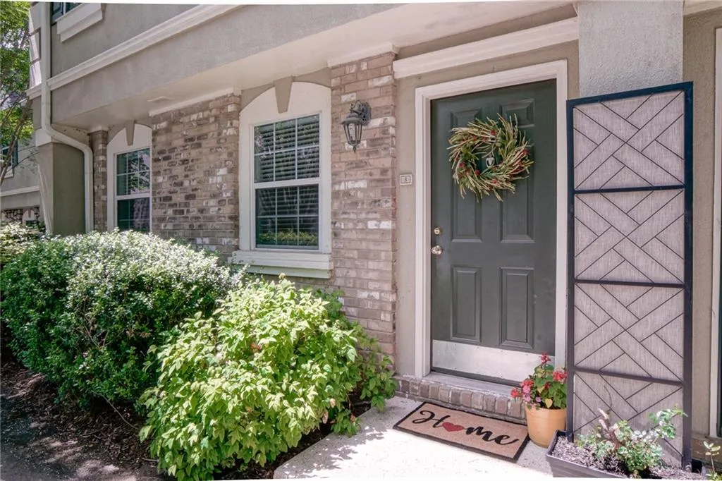 6900 Roswell Road Unit D3, Atlanta, Georgia 30328, 3 Bedrooms Bedrooms, ,2 BathroomsBathrooms,Residential,Sold,6900 Roswell Road Unit D3,6542925