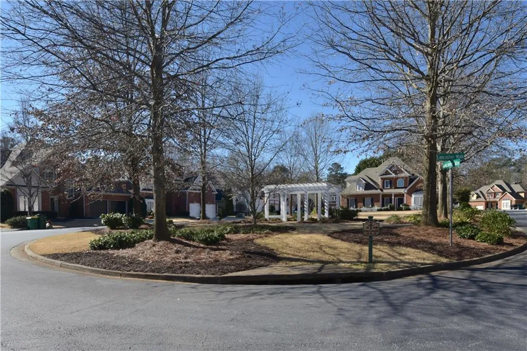 980 Lancaster Walk, Atlanta, Georgia 30328, 3 Bedrooms Bedrooms, ,2 BathroomsBathrooms,Residential,Sold,980 Lancaster Walk,5637629