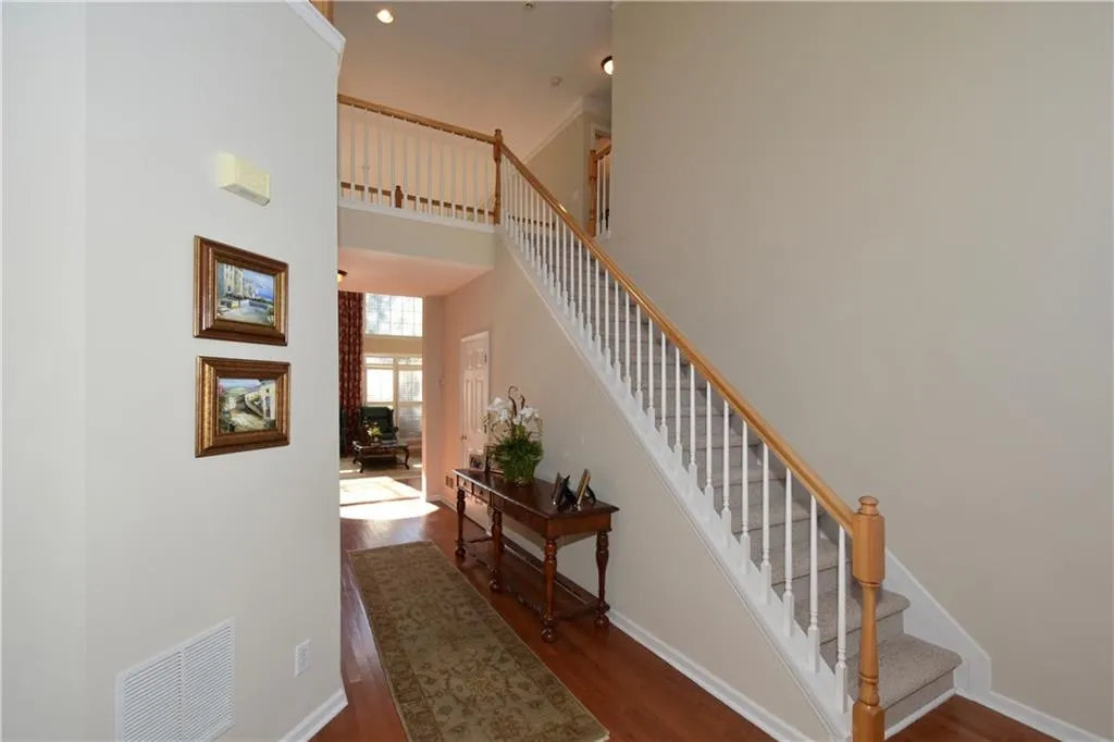 980 Lancaster Walk, Atlanta, Georgia 30328, 3 Bedrooms Bedrooms, ,2 BathroomsBathrooms,Residential,Sold,980 Lancaster Walk,5637629