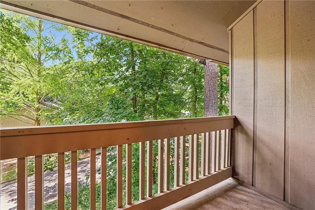 8740 Roswell Road Unit 5g, Sandy Springs, Georgia 30350, 2 Bedrooms Bedrooms, ,2 BathroomsBathrooms,Residential,For Sale,8740 Roswell Road Unit 5g,7616252