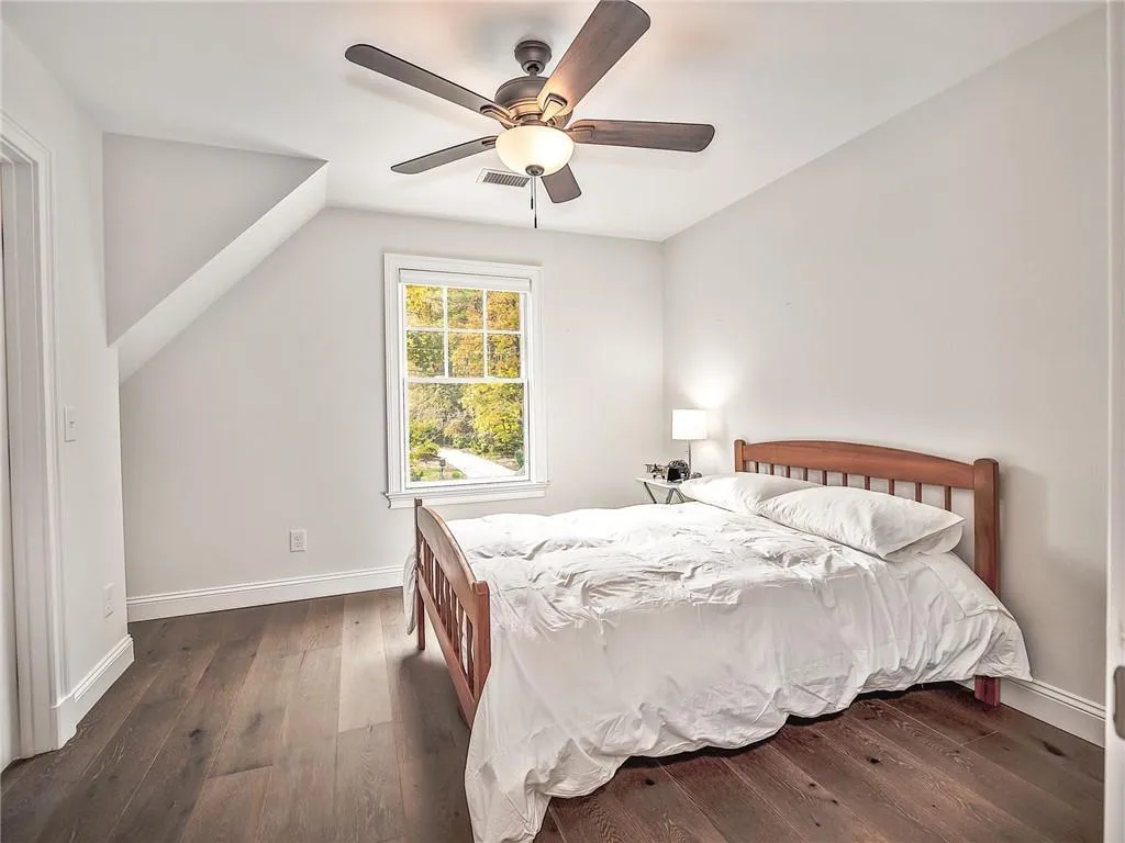 800 Sudbury Road Ne, Sandy Springs, Georgia 30328, 5 Bedrooms Bedrooms, ,3 BathroomsBathrooms,Residential,Sold,800 Sudbury Road Ne,6965731