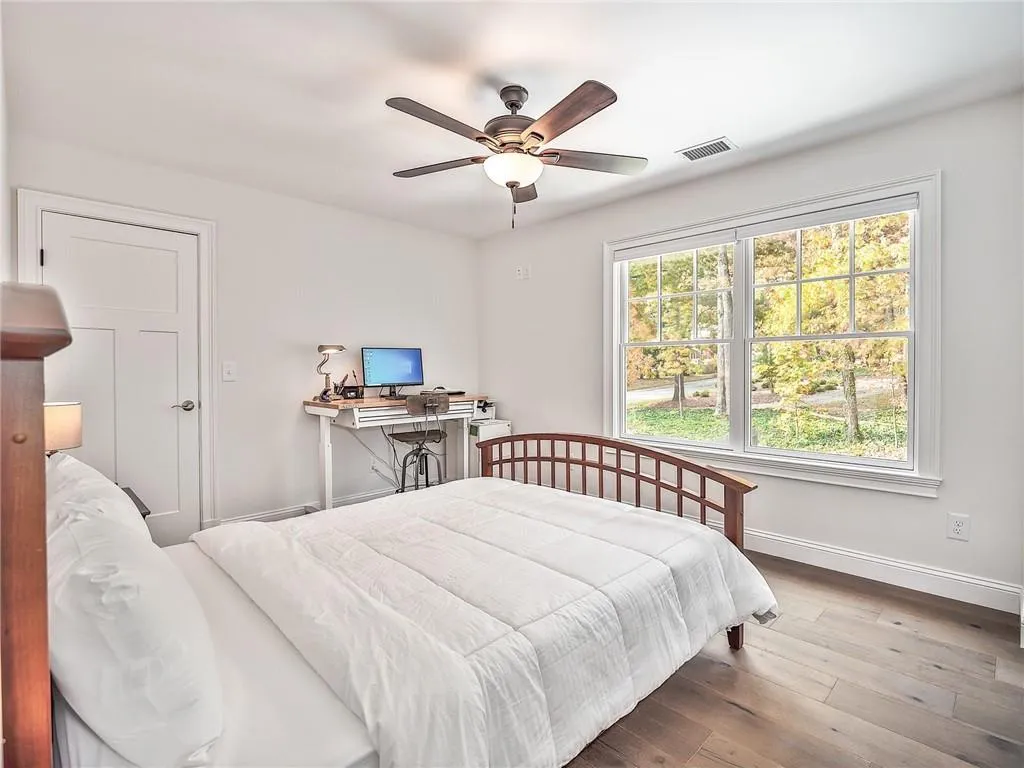 800 Sudbury Road Ne, Sandy Springs, Georgia 30328, 5 Bedrooms Bedrooms, ,3 BathroomsBathrooms,Residential,Sold,800 Sudbury Road Ne,6965731