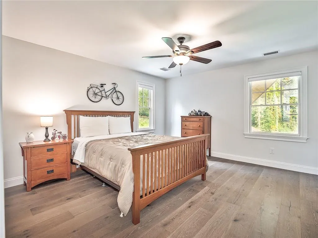 800 Sudbury Road Ne, Sandy Springs, Georgia 30328, 5 Bedrooms Bedrooms, ,3 BathroomsBathrooms,Residential,Sold,800 Sudbury Road Ne,6965731