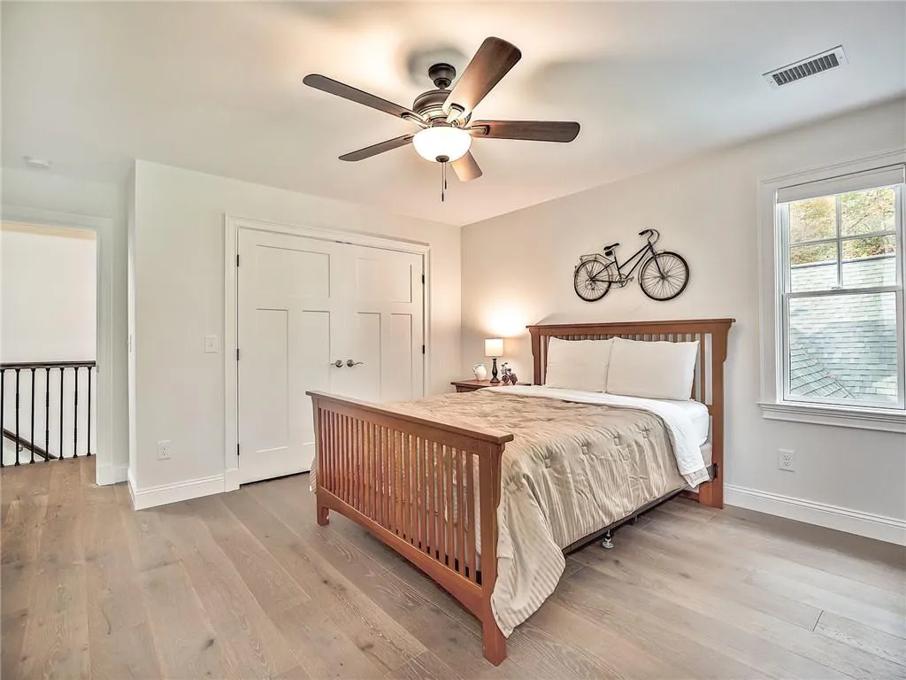 800 Sudbury Road Ne, Sandy Springs, Georgia 30328, 5 Bedrooms Bedrooms, ,3 BathroomsBathrooms,Residential,Sold,800 Sudbury Road Ne,6965731