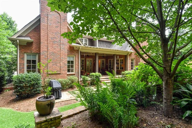 4770 Lake Forrest Drive, Sandy Springs, Georgia 30342, 5 Bedrooms Bedrooms, ,4 BathroomsBathrooms,Residential,Sold,4770 Lake Forrest Drive,6619227