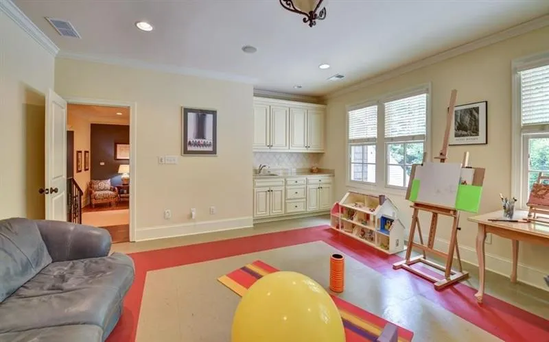 4770 Lake Forrest Drive, Sandy Springs, Georgia 30342, 5 Bedrooms Bedrooms, ,4 BathroomsBathrooms,Residential,Sold,4770 Lake Forrest Drive,6619227