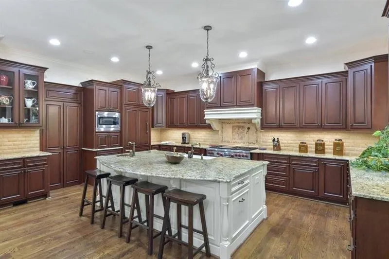 4770 Lake Forrest Drive, Sandy Springs, Georgia 30342, 5 Bedrooms Bedrooms, ,4 BathroomsBathrooms,Residential,Sold,4770 Lake Forrest Drive,6619227