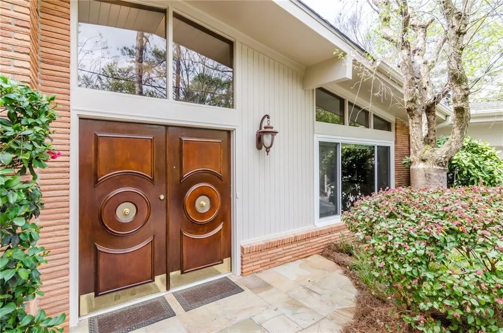 3230 N Wood Valley Road Nw, Atlanta, Georgia 30327, 3 Bedrooms Bedrooms, ,2 BathroomsBathrooms,Residential,Sold,3230 N Wood Valley Road Nw,5818258