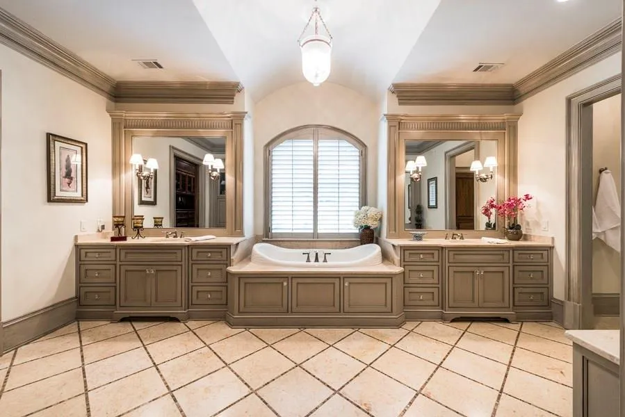 5045 Rebel Trail, Atlanta, Georgia 30327, 6 Bedrooms Bedrooms, ,7 BathroomsBathrooms,Residential,Sold,5045 Rebel Trail,5800620