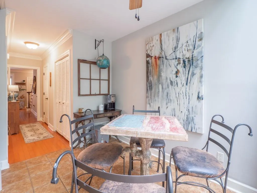 56 Mount Vernon Circle, Atlanta, Georgia 30338, 2 Bedrooms Bedrooms, ,2 BathroomsBathrooms,Residential,Sold,56 Mount Vernon Circle,6876567