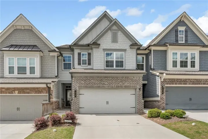 649 Isom Walk, Suwanee, Georgia 30024