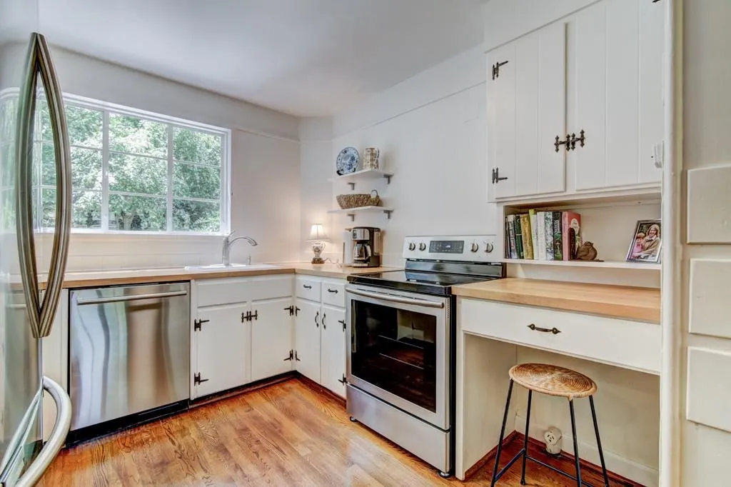 411 Pine Forest Road, Atlanta, Georgia 30342, 3 Bedrooms Bedrooms, ,2 BathroomsBathrooms,Residential,Sold,411 Pine Forest Road,6008956