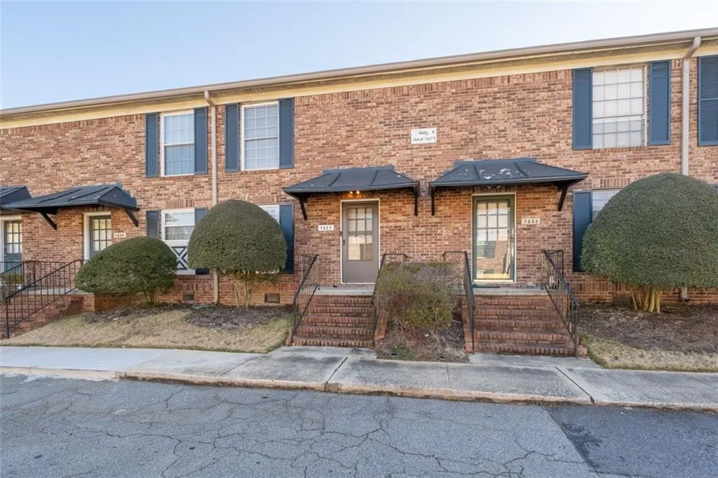 5667 Kingsport Drive, Atlanta, Georgia 30342, 2 Bedrooms Bedrooms, ,1 BathroomBathrooms,Residential,For Sale,5667 Kingsport Drive,7624555