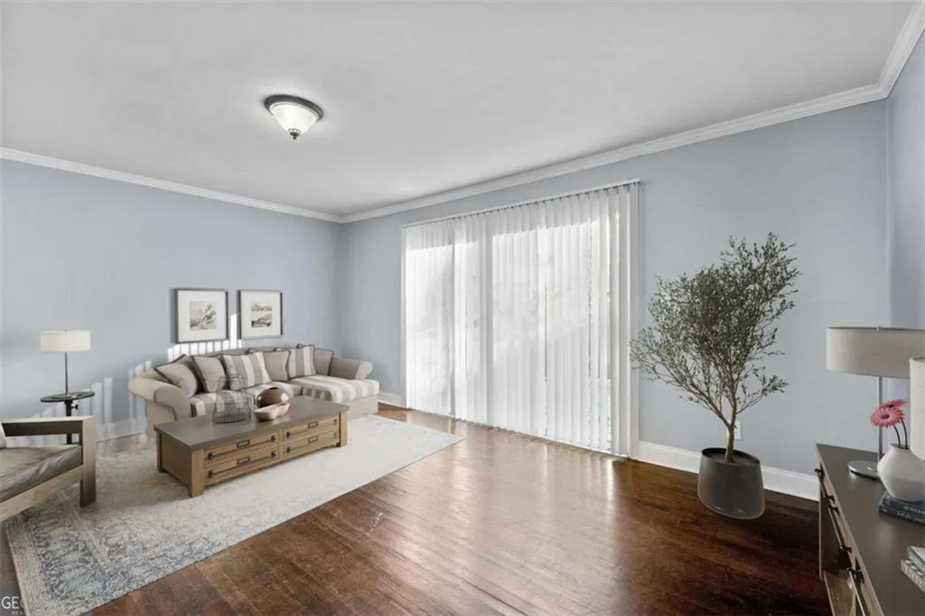 5667 Kingsport Drive, Atlanta, Georgia 30342, 2 Bedrooms Bedrooms, ,1 BathroomBathrooms,Residential,For Sale,5667 Kingsport Drive,7624555