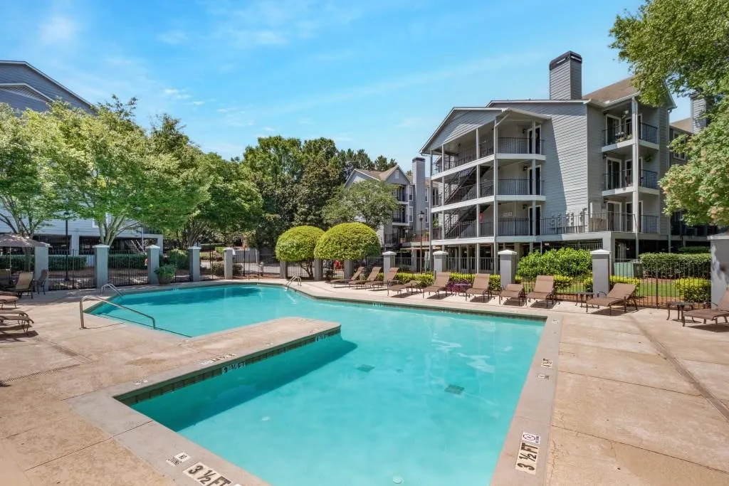 615 Granville Court, Sandy Springs, Georgia 30328, 2 Bedrooms Bedrooms, ,2 BathroomsBathrooms,Residential,Sold,615 Granville Court,7074263