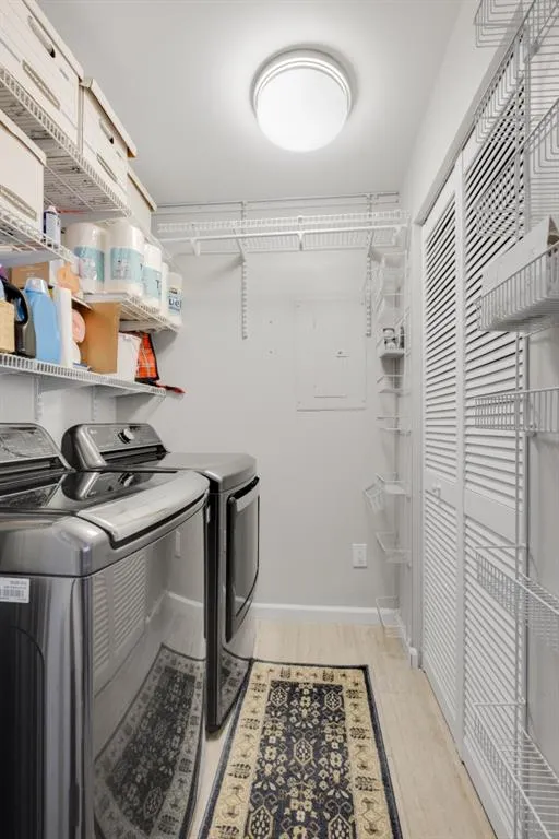 615 Granville Court, Sandy Springs, Georgia 30328, 2 Bedrooms Bedrooms, ,2 BathroomsBathrooms,Residential,Sold,615 Granville Court,7074263